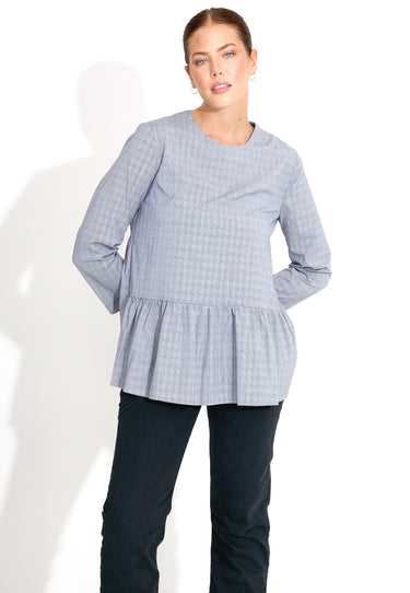 BLOUSE WITH ASYMMETRIC FRILLS 03654 - Svart