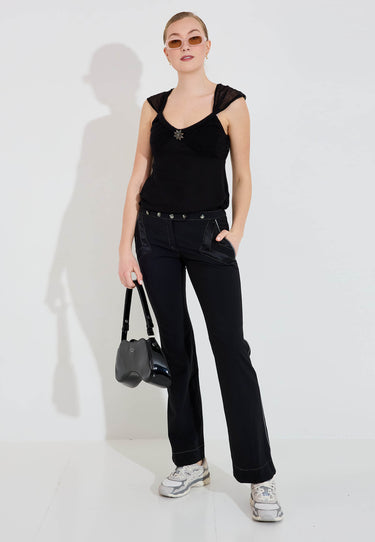 FALTER - Black