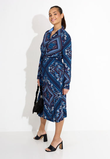 MÖNSTRAD KLÄNNING - Blå