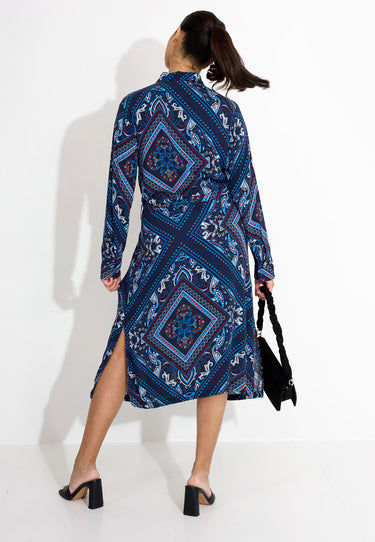 MÖNSTRAD KLÄNNING - Blå