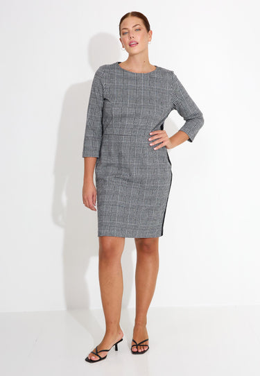 RUTIG KLÄNNING - Grå