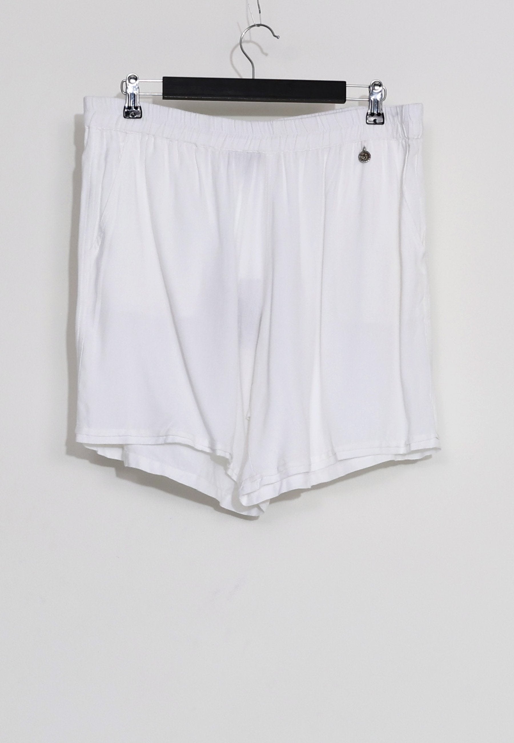 SHORTS - White