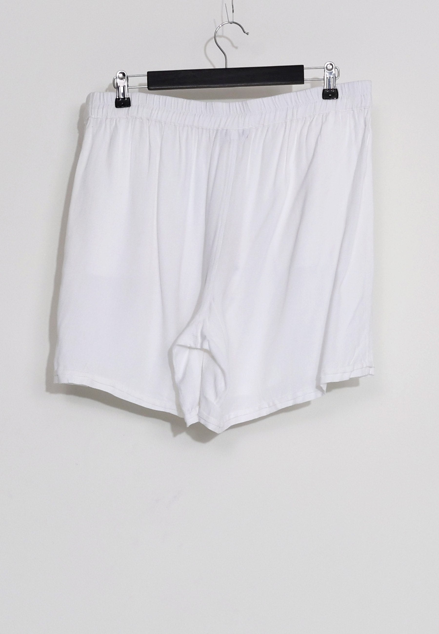 SHORTS - White