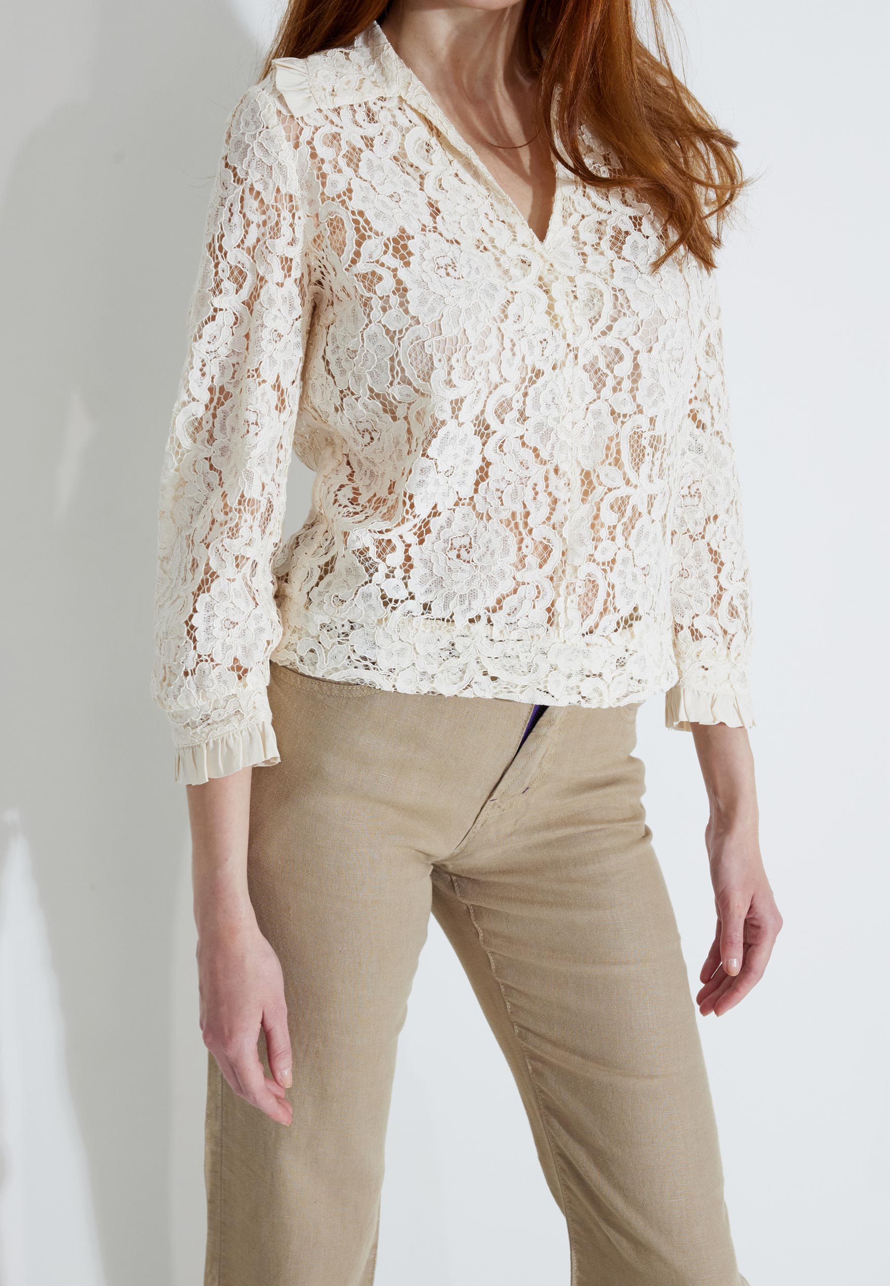 BLUS MAITRYI SHIRT - Creme