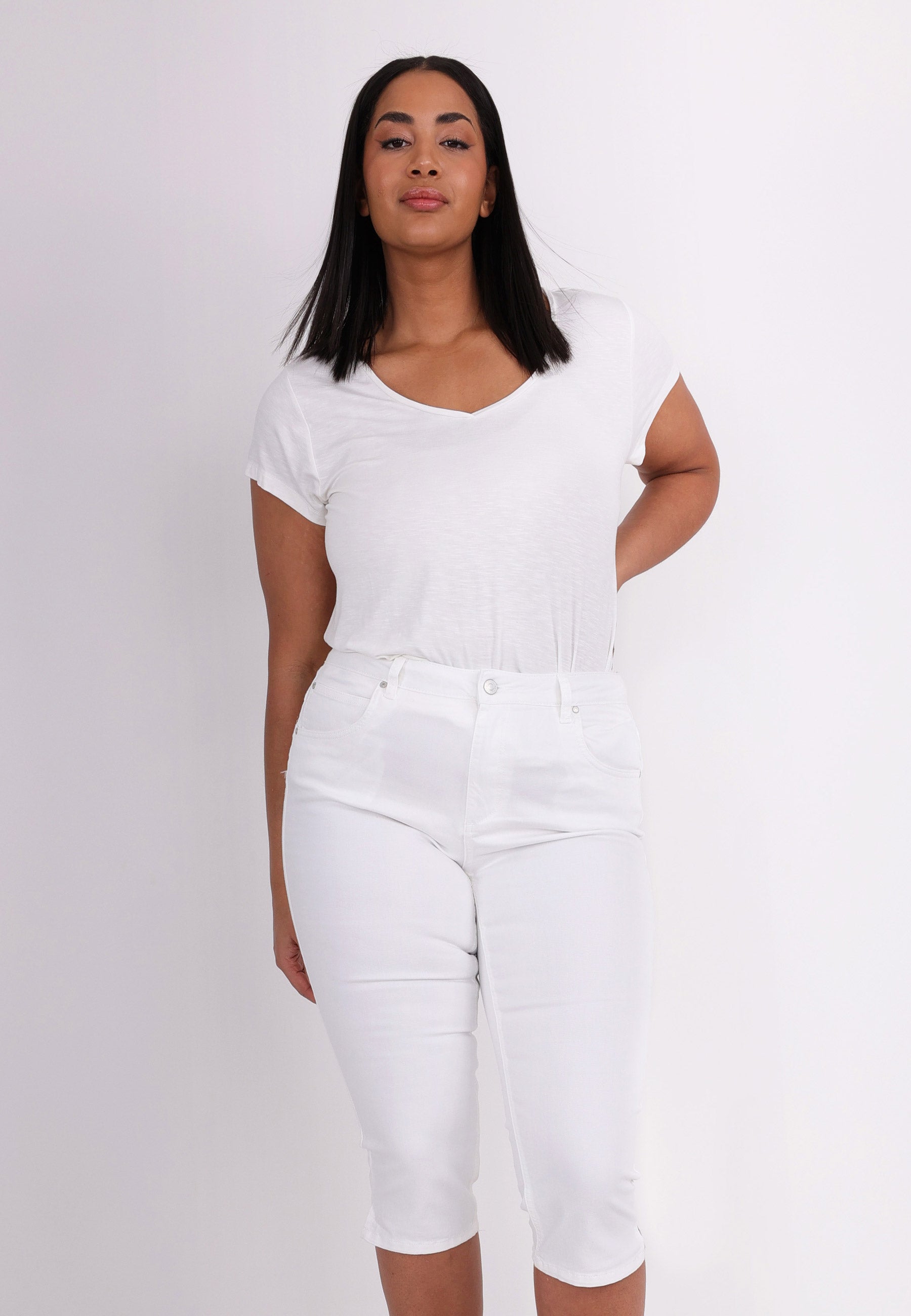 ALVA CAPRI - Chalk white