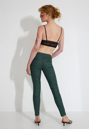 PANTALONE-JEANS SPALMATO - Grün