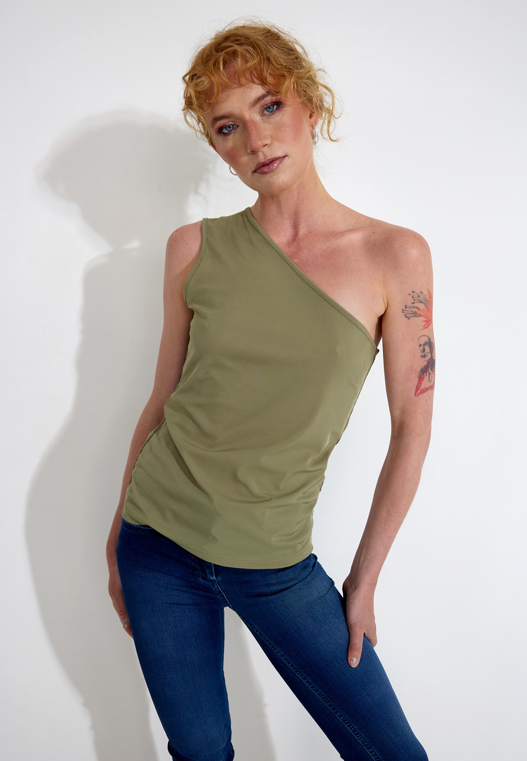 LEAH TOP - DUSTY GREEN